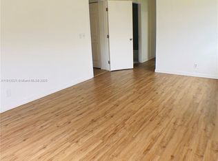 5814 NW 22nd St #21, Fort Lauderdale, FL 33313