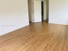 5814 NW 22nd St, Fort Lauderdale, FL