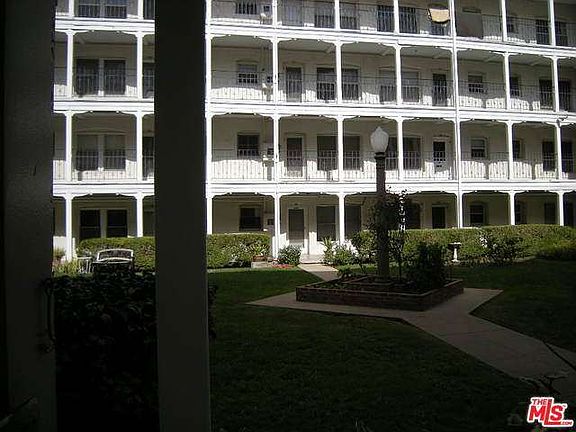3rd image of 4125 S Figueroa St APT 118