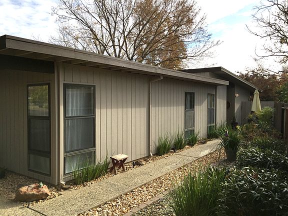 5th image of 39 Cattail Ct