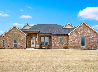 13111 Bentley Pl, Elgin, OK 73538