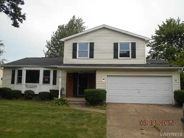 118 Continental Dr photo 1