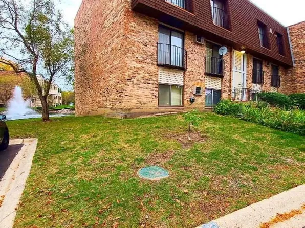 207 N Waters Edge Dr APT 101, Glendale Heights, IL 60139