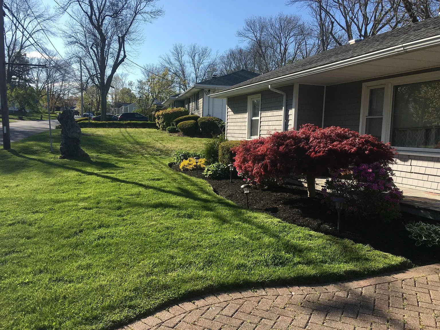 162 Gifford Ave — Photo 1
