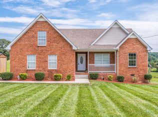 896 Tidwell Rd, Burns, TN 37029