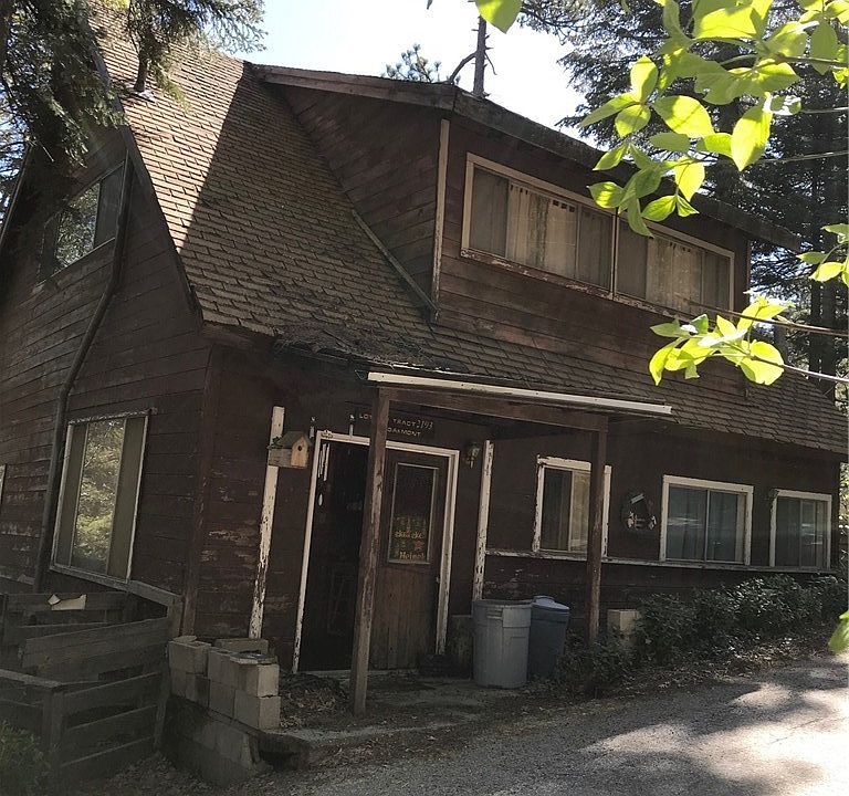 2nd image of 607 Oakmont Ln