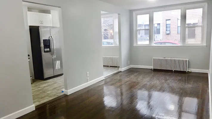 Rented by Grand & Co. | media 2