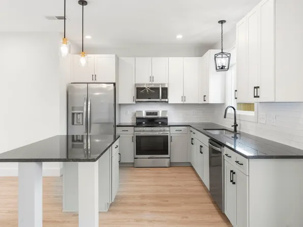 Medford Mews, Carriage House 317, 317 Wilkins St APT D, Greenville, SC 29605