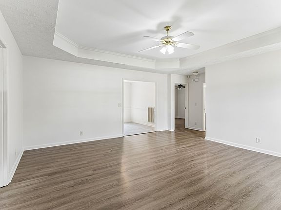 3rd image of 1012 Wismar Ct
