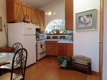 22067 FM 16 W #B — Photo 2