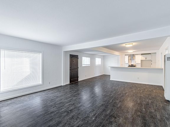 3rd image of 4653 W Avenue 40