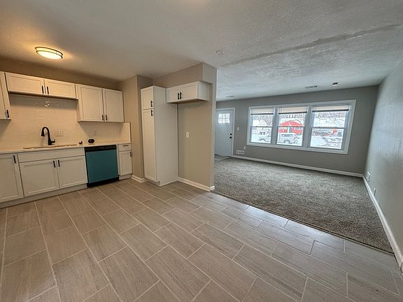 3rd image of 11011 Newton Ave