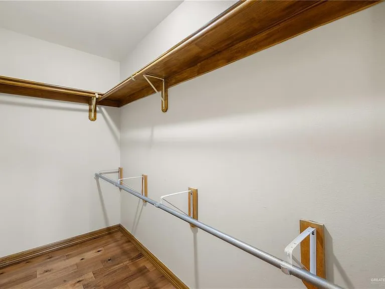 801 New Orleans Cir — Photo 17