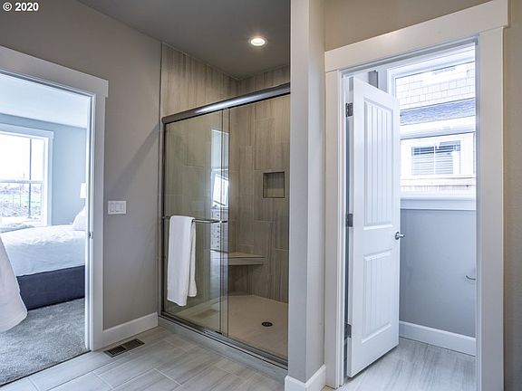 4th image of 7232 SE Chinkapin Dr