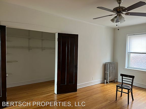 5th image of 2610 W Montrose Ave APT 1N