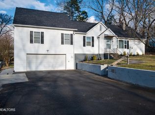 415 Victor Dr, Knoxville, TN 37912