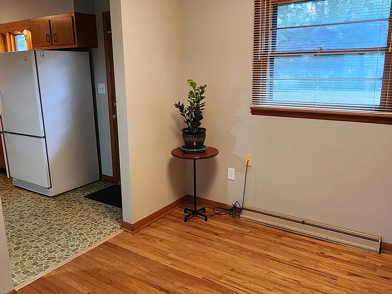 311 Margaret Ave — Photo 7