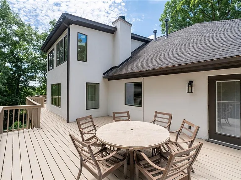 4610 Morton Rd — Photo 52
