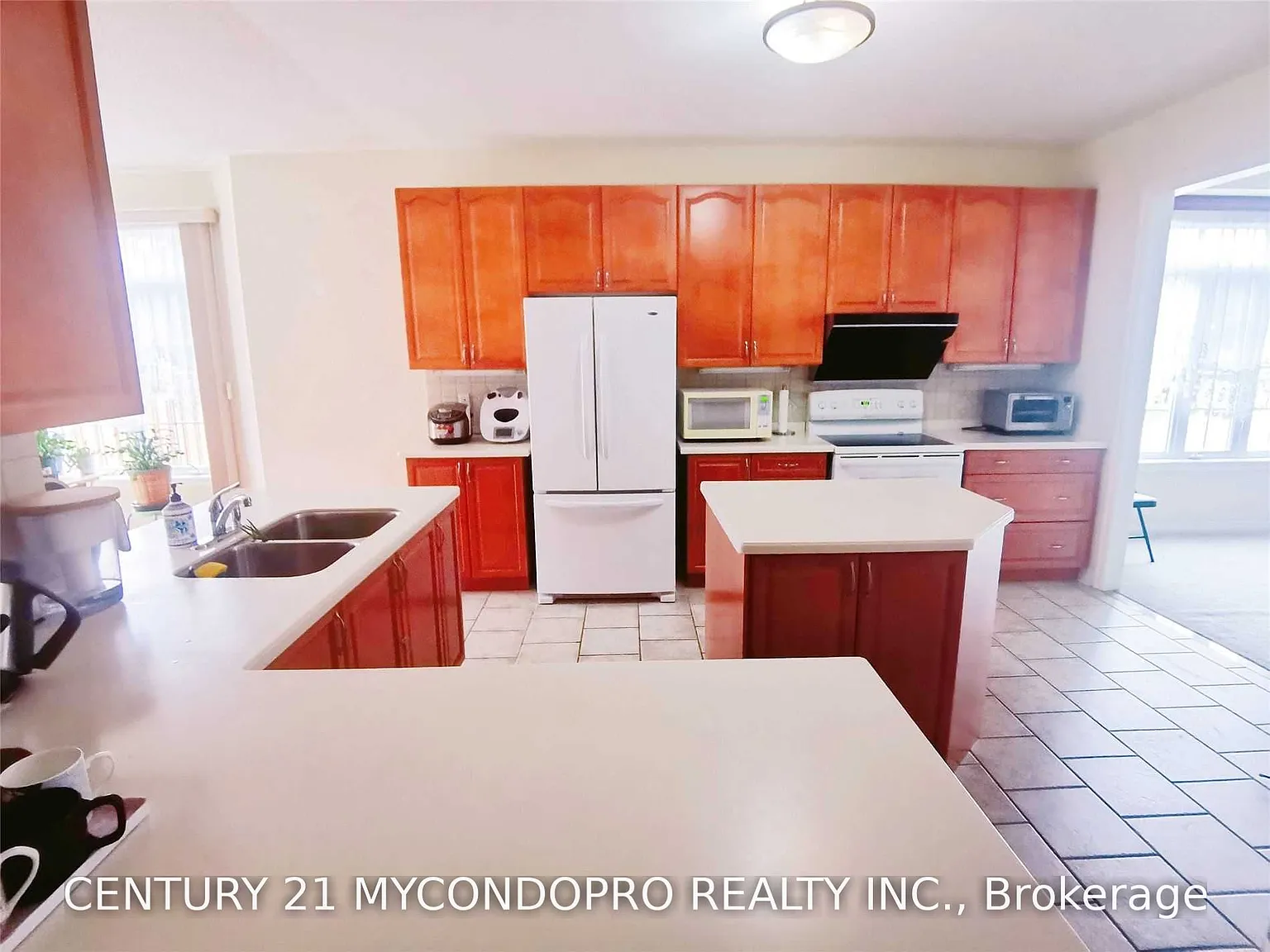 2 bed, $3,100 — Photo 4