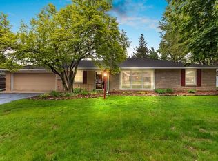 515 S Washington St, Combined Locks, WI 54113