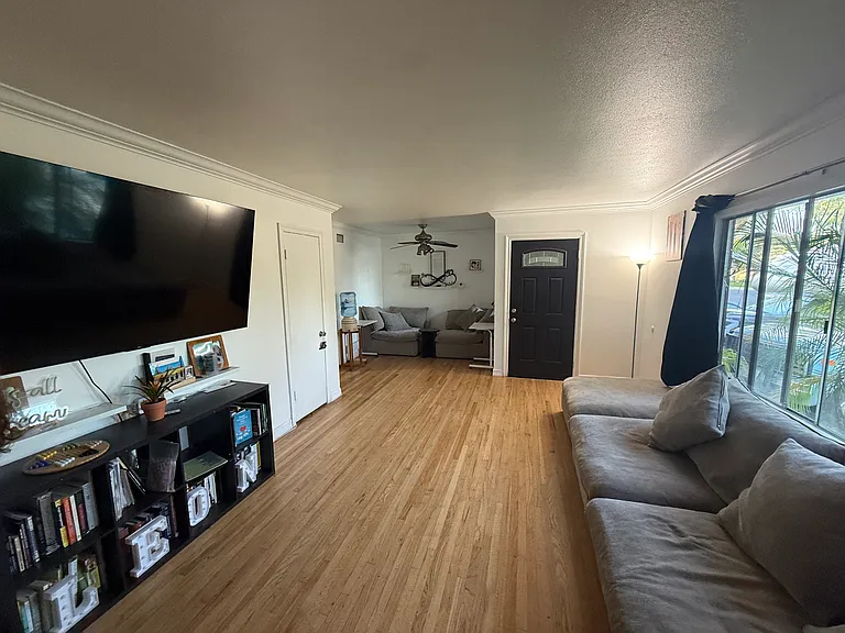 14833 Stanton Ave — Photo 6