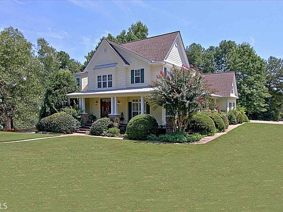 2nd image of 440 Peninsula Dr