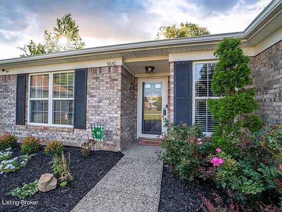 4th image of 9640 Combs Ln