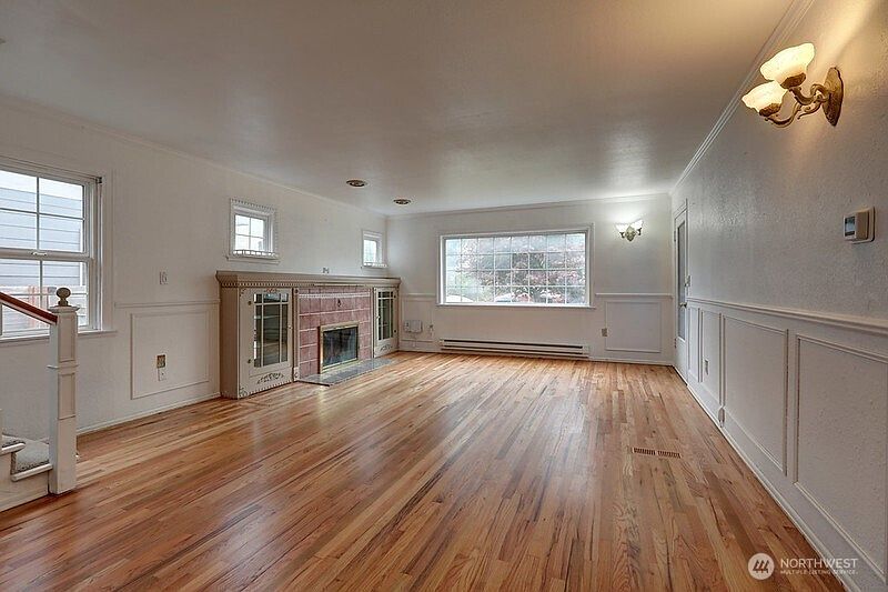 3rd image of 4418 N 8th Street