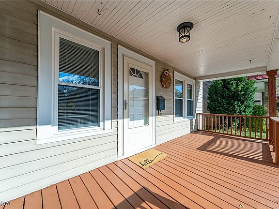 3rd image of 15104 Arden Ave