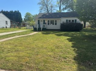 6 Dwight Rd, Newport News, VA 23601