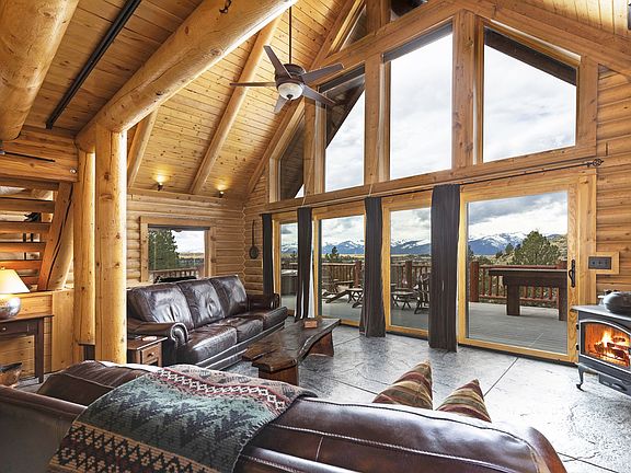 2nd image of 3340 Rome Ln