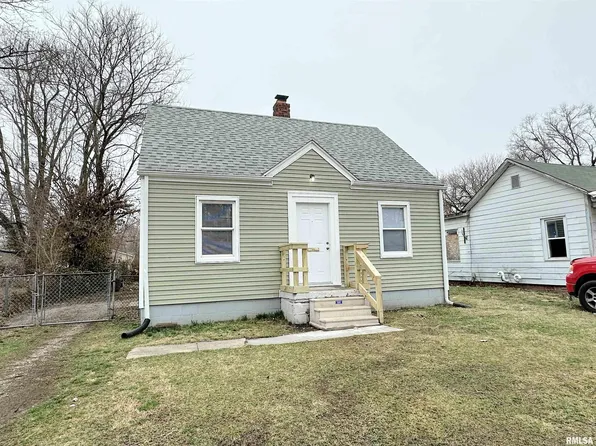 907 S 15th St, Springfield, IL 62703