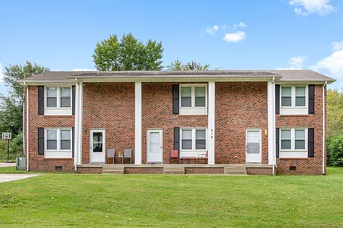 219 Taft Dr #2 Photo 1