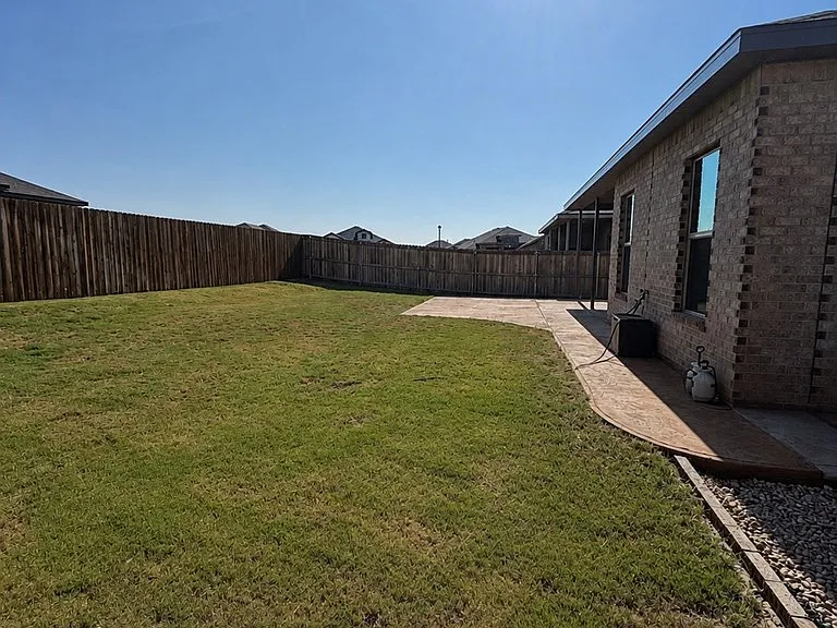 2617 Ivy Ct — Photo 21