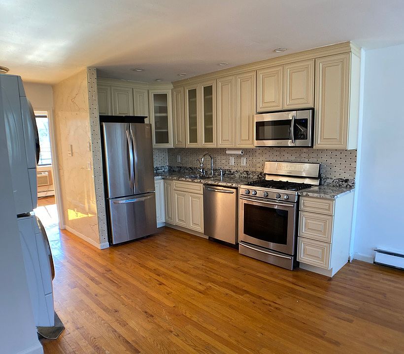 1st image of 60-55 Flushing Ave #3
