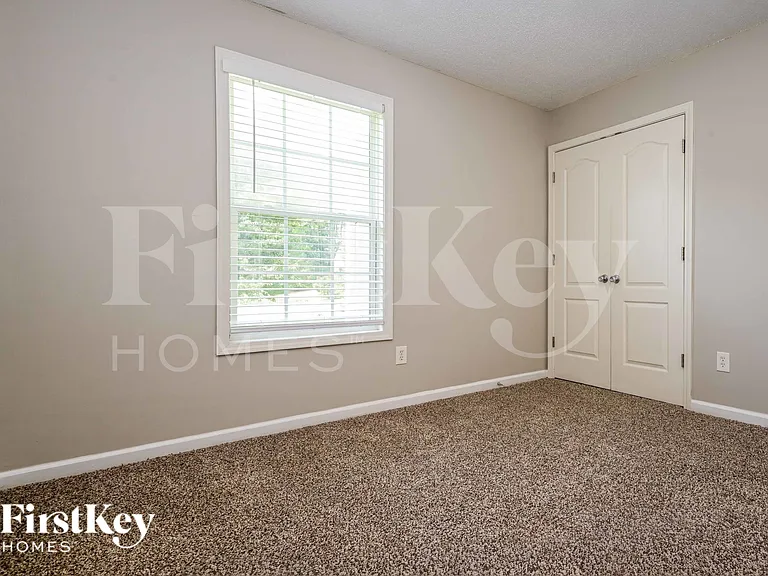3349 Meadovista Dr — Photo 14