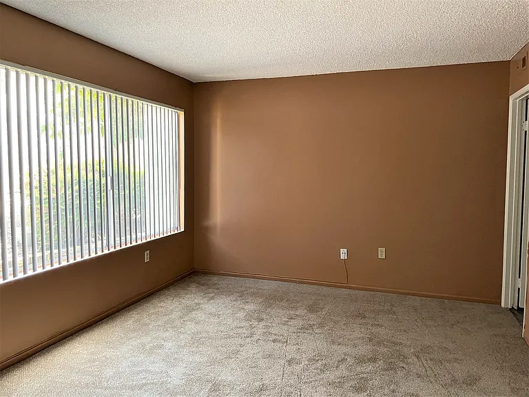 10847 Carbet Pl — Photo 5
