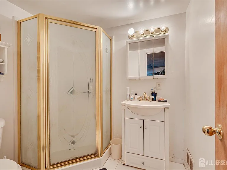 7 Buttonwood Dr — Photo 29