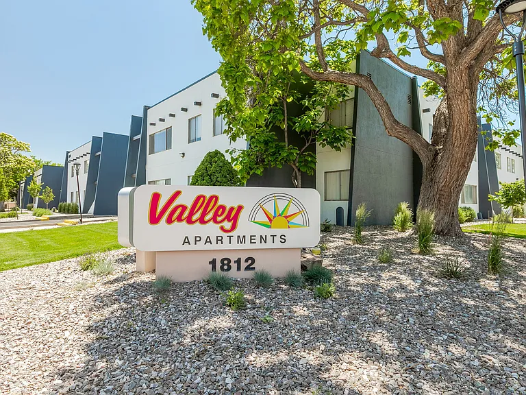 Valley Apartments — Photo 23