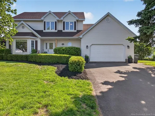35 Frizzell Cres, Moncton, NB E1A 6Y5