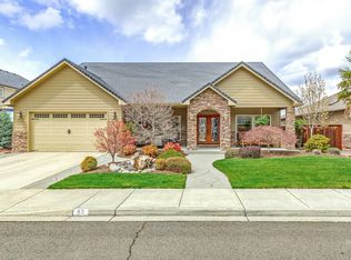 83 Pebble Creek Dr, Eagle Pt, OR 97524