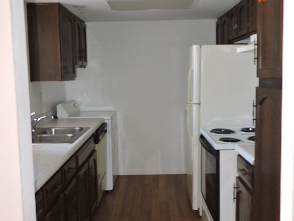 3rd image of 4310 Aqua Vista Dr