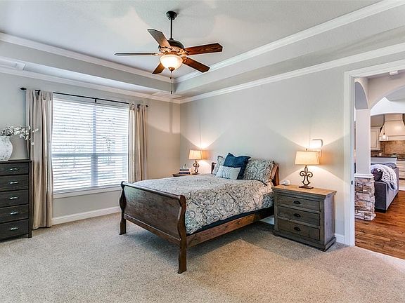 5th image of 2141 Ravenwood Dr