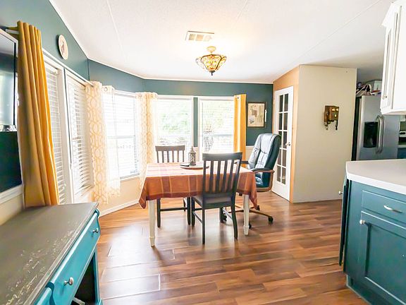 3rd image of 467 Mahogany Ridge Dr