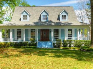 4003 Dunsinane St, Ocean Springs, MS 39564