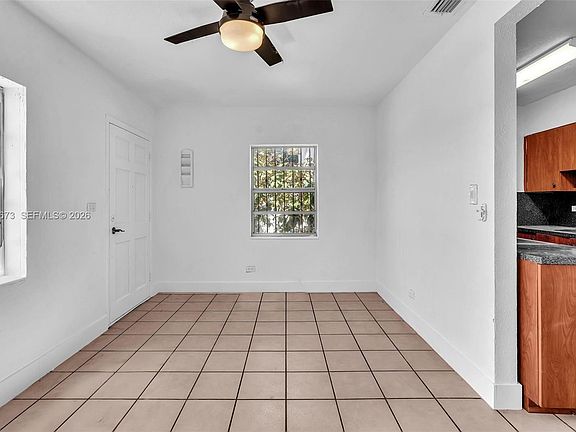 5th image of 2839 SW 24th St #2