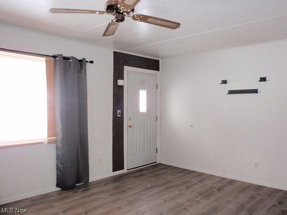 2nd image of 347 Marseilles Ave