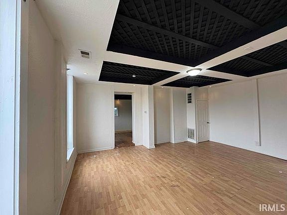3rd image of 621 N Fulton Ave