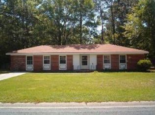 17 Oak St, Hinesville, GA 31313