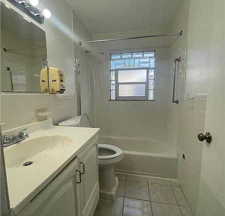 4th image of 5739 Orchard Way